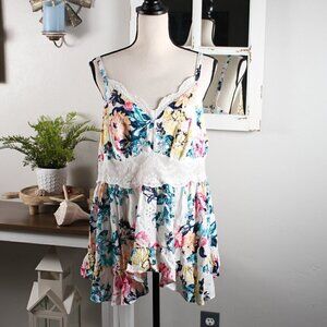 Torrid Floral Tank Top , Size Large 0, NWT